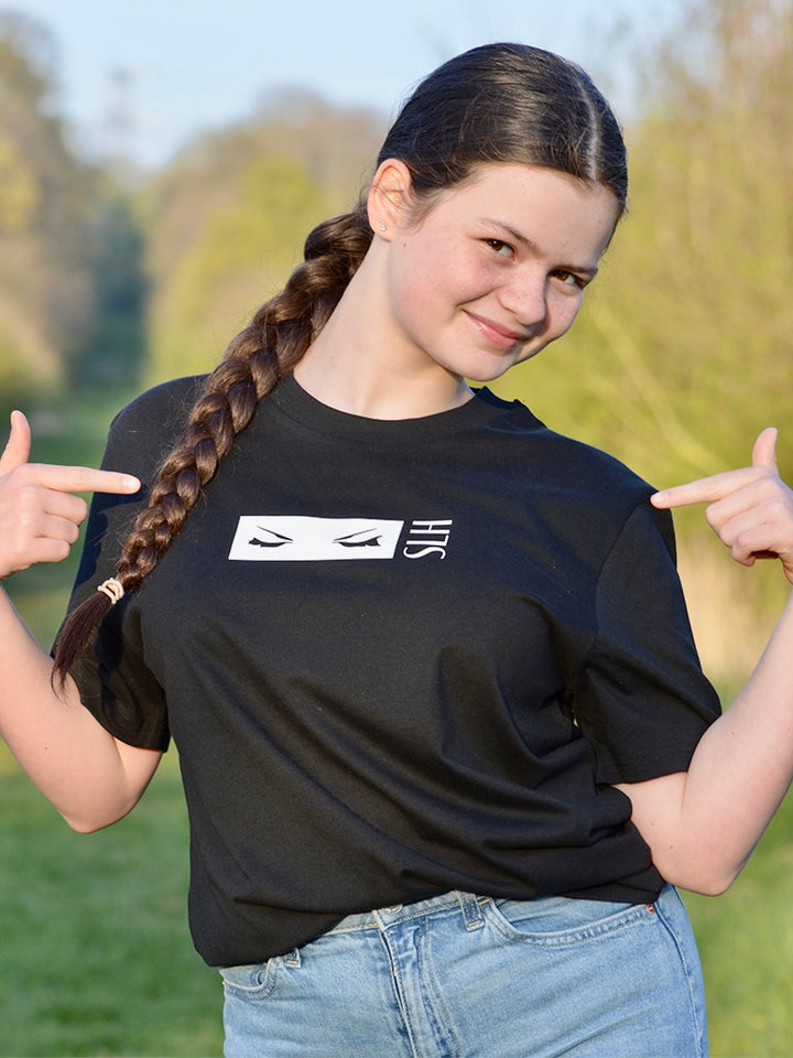 Eyes Someone Like Her / unisex t-shirt