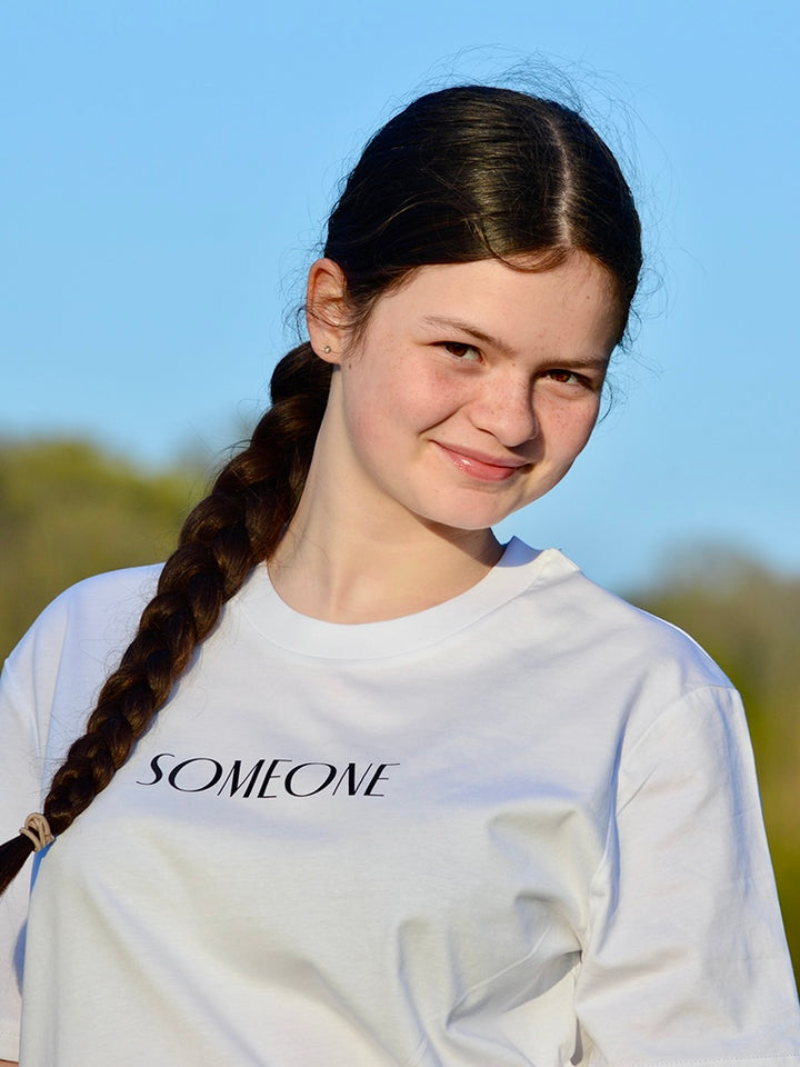 SOMEONE / unisex t-shirt